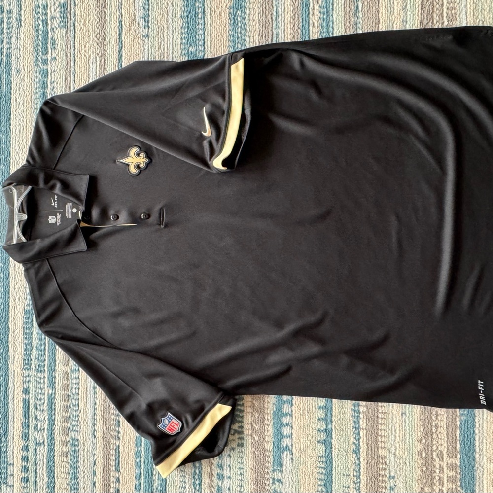 Nike Black Polo Shirt with Gold Logo - Picture 6 of 9